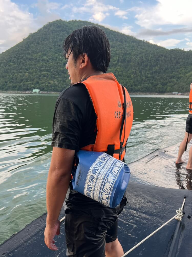 กระเป๋ากันน้ำ FEELFREE DRY TUBE CHANG รุ่นช้าง 5L สีน้ำเงิน/ขาว_2